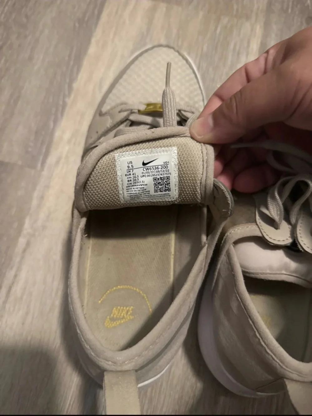Nike Women’s Beige Low-Top Sneakers